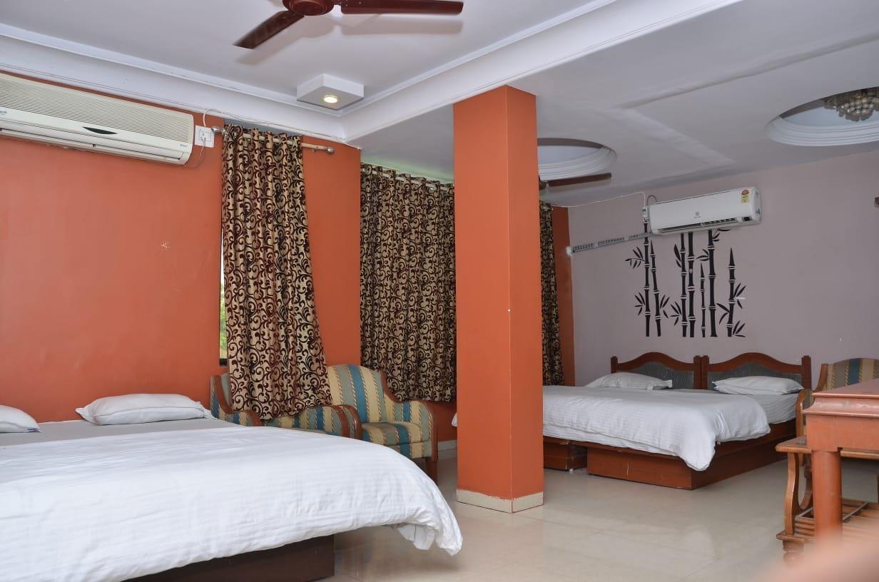 Maharaja Hotel *
